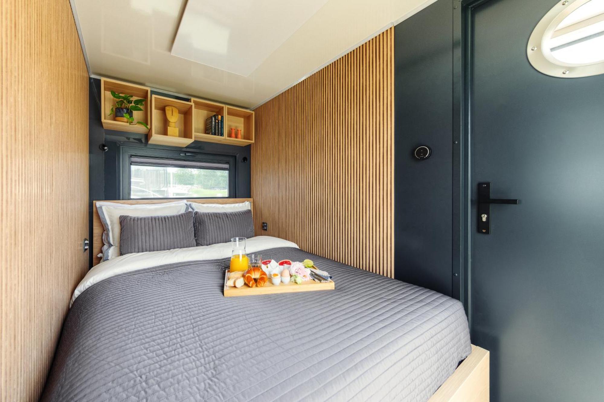 Domek Na Wodzie - Houseboat -Sauna, Taras Na Dachu, Dwie Sypialnie Mikołajki Extérieur photo