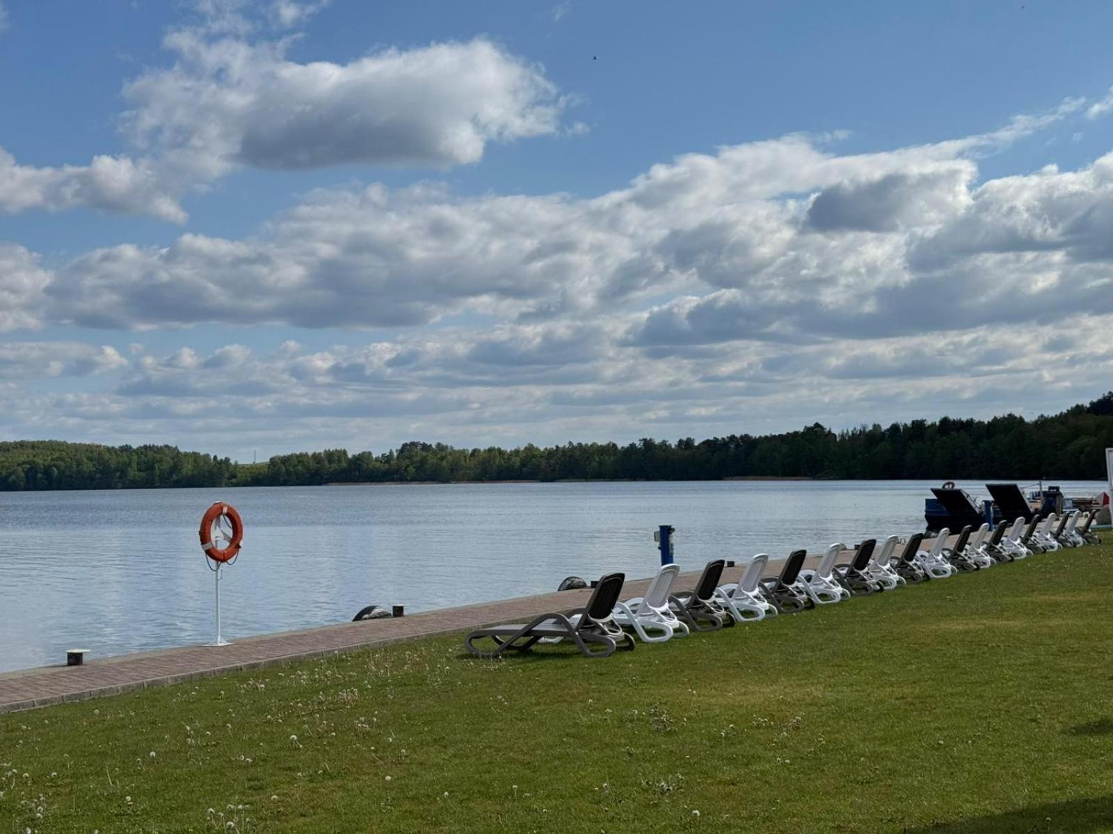 Domek Na Wodzie - Houseboat -Sauna, Taras Na Dachu, Dwie Sypialnie Mikołajki Extérieur photo