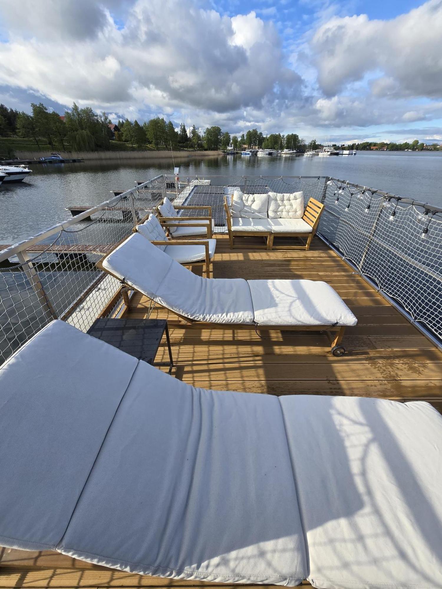 Domek Na Wodzie - Houseboat -Sauna, Taras Na Dachu, Dwie Sypialnie Mikołajki Extérieur photo